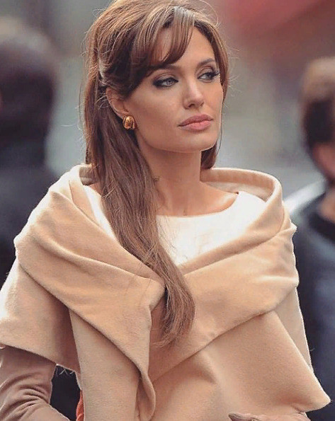 Анджелина Джоли экстренно госпитализирована в психиатрическую клинику